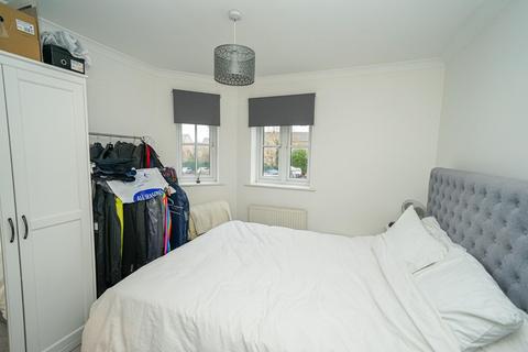 2 bedroom flat for sale, Lake Street, Leighton Buzzard