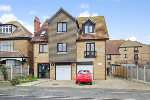 2 bedroom retirement property for sale, Seapoint Road, Broadstairs