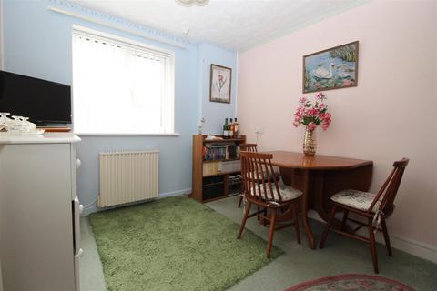 2 bedroom retirement property for sale, Seapoint Road, Broadstairs