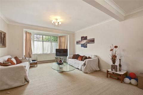 4 bedroom terraced house to rent, Langley Crescent, Wanstead, London, E11