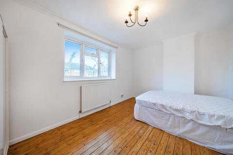 3 bedroom maisonette to rent, Balaclava Road Bermondsey SE1