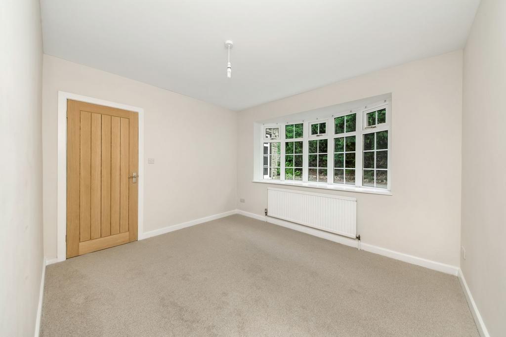 Ground floor bedroom / second reception room