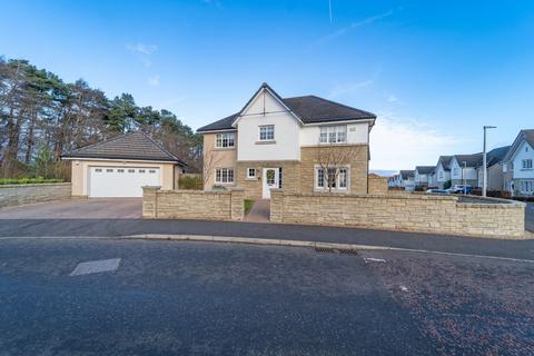 4 bedroom detached house to rent, West Cairn View, Livingston EH54