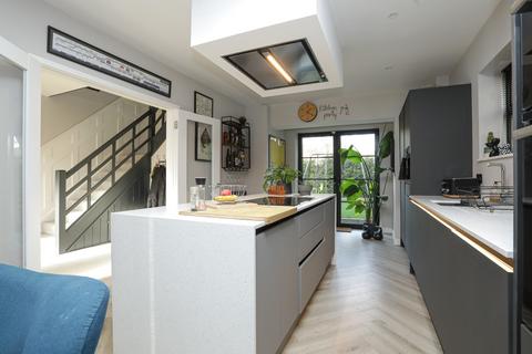 4 Bromstone Road, Broadstairs, CT10 2HA
