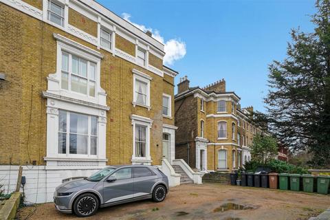 2 bedroom flat for sale, Lewisham Way, London, SE4