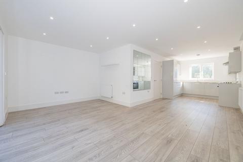 4 bedroom semi-detached house for sale, London Road, Sittingbourne, ME10