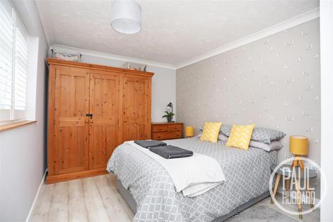 2 bedroom chalet for sale, Broadland Holiday Village, Marsh Road, Oulton Broad, NR33