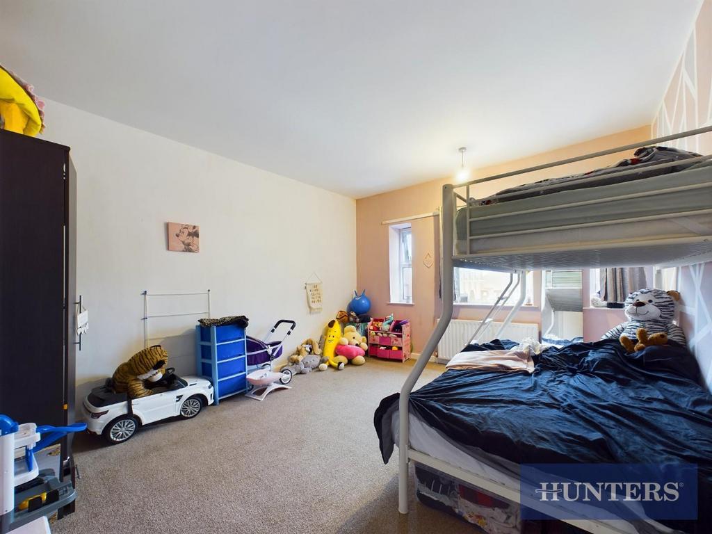 CAM03696 G0-PR0324-STILL002.jpg