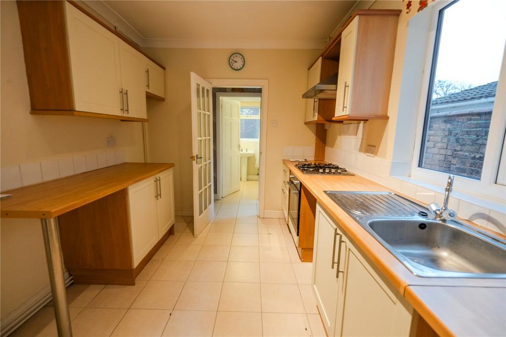 Kitchen (2)