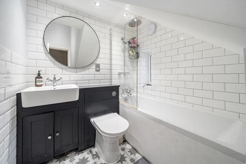 53b Waldram Park Road, London, SE23 2PW