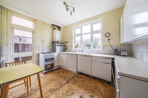 4 bedroom semi-detached house for sale, Crantock Road, Catford