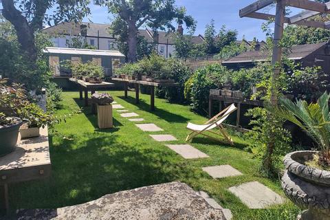 3 bedroom end of terrace house for sale, Braidwood Road, Catford