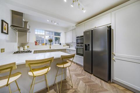 83 South Park Crescent, London, SE6 1JL