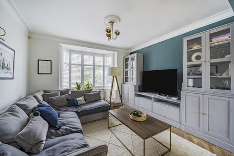 83 South Park Crescent, London, SE6 1JL