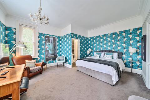 Elm Gardens Torrs Park, Ilfracombe, EX34 8AZ