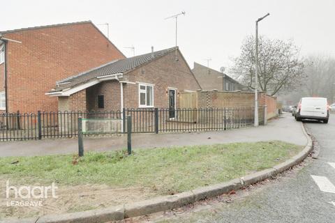 2 bedroom bungalow for sale, Spoondell, DUNSTABLE