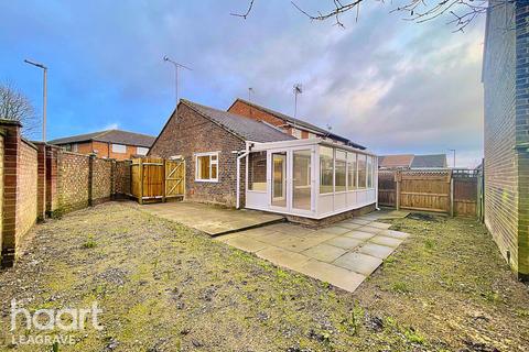 2 bedroom bungalow for sale, Spoondell, DUNSTABLE