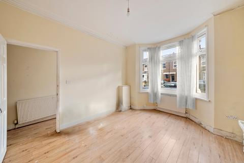 3 bedroom end of terrace house for sale, Endsleigh Road, West Ealing, W13