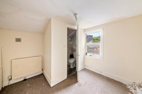54 Endsleigh Road, London, W13 0RE