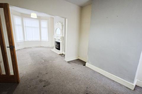 3 bedroom terraced house for sale, 4 Ena Street, HU3