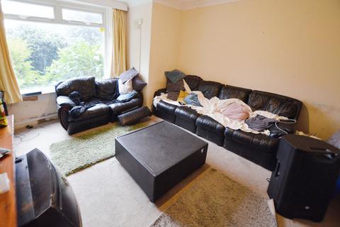 6 bedroom semi-detached house to rent, Hartley Avenue, Woodhouse, Leeds LS6