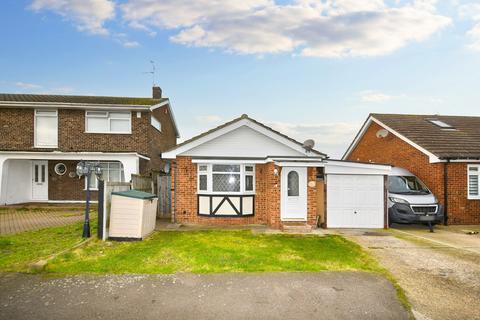 1 bedroom bungalow for sale, Canvey Island SS8