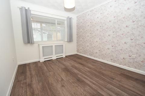 1 bedroom bungalow for sale, Canvey Island SS8