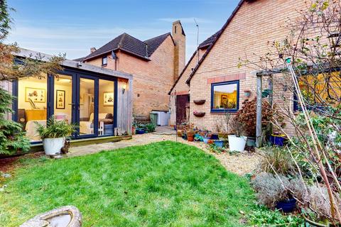 3 bedroom detached house for sale, Bernay Gardens, Bolbeck Park, Milton Keynes