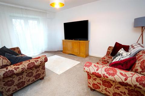 2 bedroom penthouse for sale, Crag View, Bradford