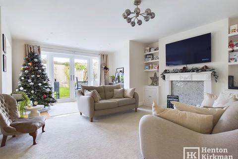 4 bedroom chalet for sale, Trinity Road, Billericay