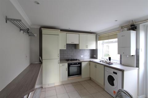 3 bedroom house to rent, South Road, Timsbury