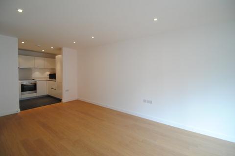 1 bedroom apartment to rent, Waterhouse Apartments, Saffron Central Square, Croydon, CR0