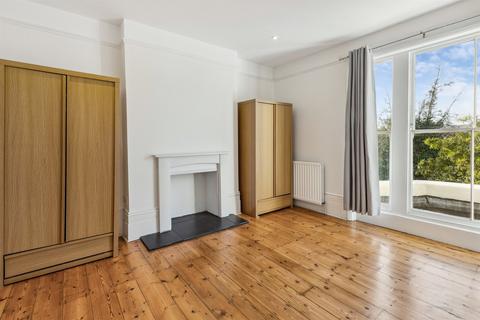 2 bedroom maisonette to rent, Auckland Hill, London, SE27