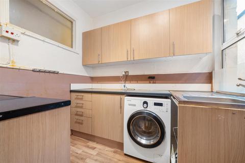 2 bedroom maisonette for sale, Felmingham Road, London, SE20