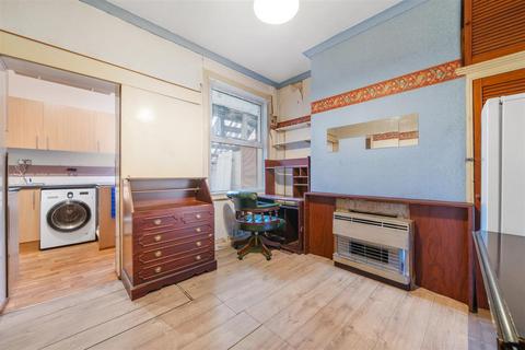 2 bedroom maisonette for sale, Felmingham Road, London, SE20