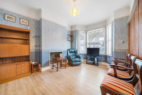 2 bedroom maisonette for sale, Felmingham Road, London, SE20