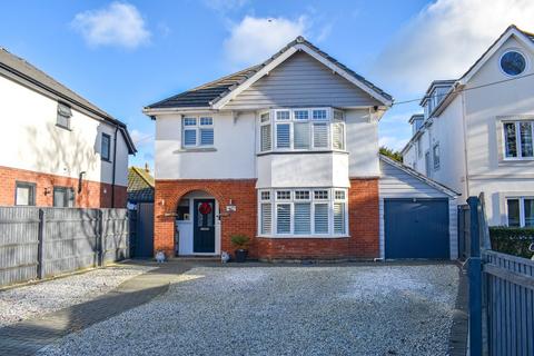 3 bedroom detached house for sale, Station Road, New Milton, BH25