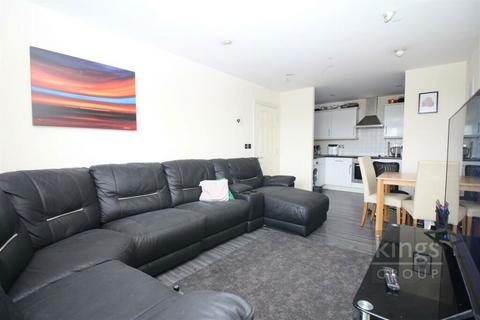 2 bedroom flat for sale, Edinburgh Gate , Harlow, Essex, CM20 2JG