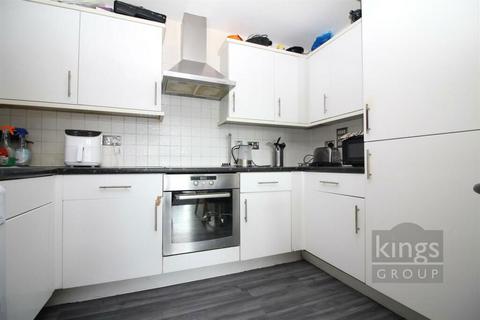 2 bedroom flat for sale, Edinburgh Gate , Harlow, Essex, CM20 2JG