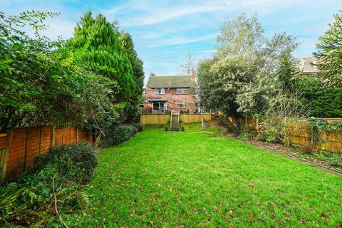 4 bedroom detached house for sale, Heath Road, Leighton Buzzard