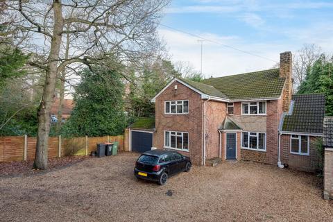 4 bedroom detached house for sale, Heath Road, Leighton Buzzard