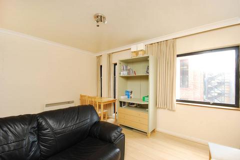 1 bedroom flat for sale, Upper Thames Street, St Pauls, London, EC4V