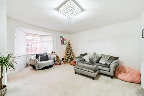 3 bedroom end of terrace house for sale, Kemsley Road, Maypole, Birmingham