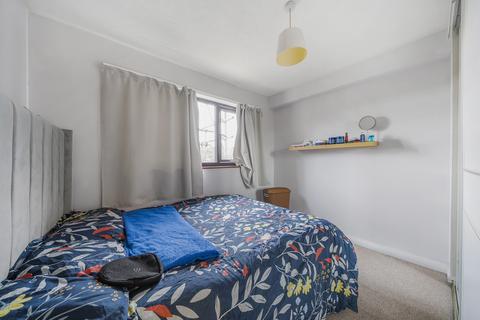 1 bedroom apartment for sale, 144 -146 Station Road, Surrey RH1