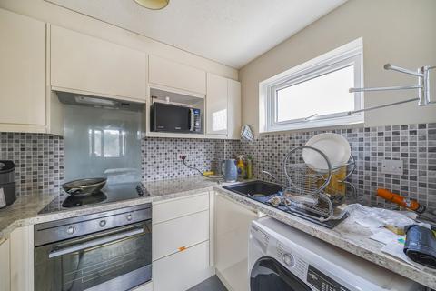 1 bedroom apartment for sale, Station Road, Surrey RH1
