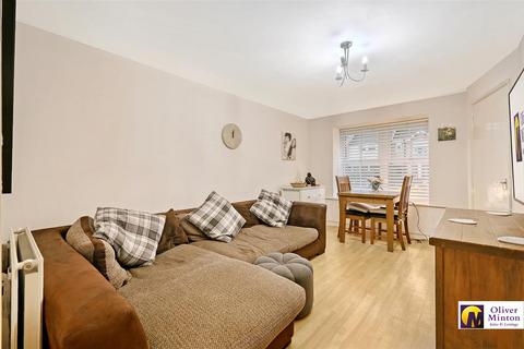 2 bedroom end of terrace house for sale, Regal Close, Standon