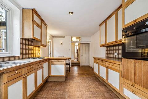 4 bedroom end of terrace house for sale, Taybridge Road, London, SW11