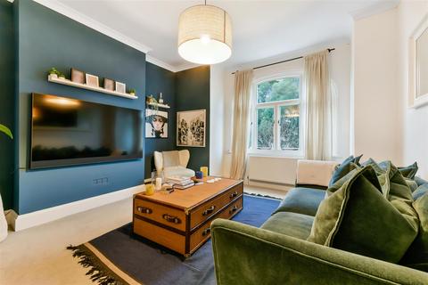 2 bedroom flat for sale, Trinity Road, Wimbledon SW19