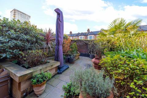 2 bedroom flat for sale, Colet Gardens, London W14