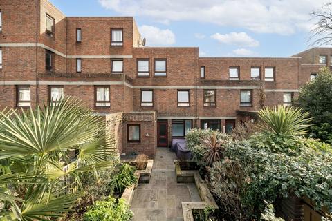 2 bedroom flat for sale, Colet Gardens, London W14